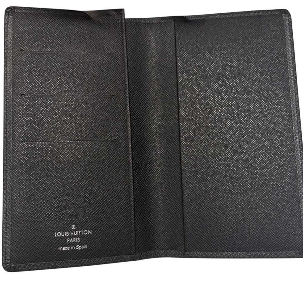 Louis Vuitton Black Taiga Leather Pocket Agenda Cover - Picture 4 of 6